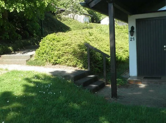 Blick In Suedeifel בית נופש *