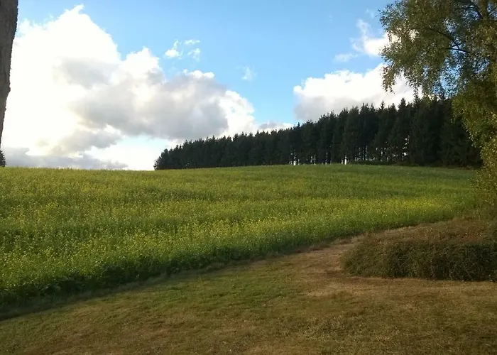 Blick In Suedeifel בית נופש *